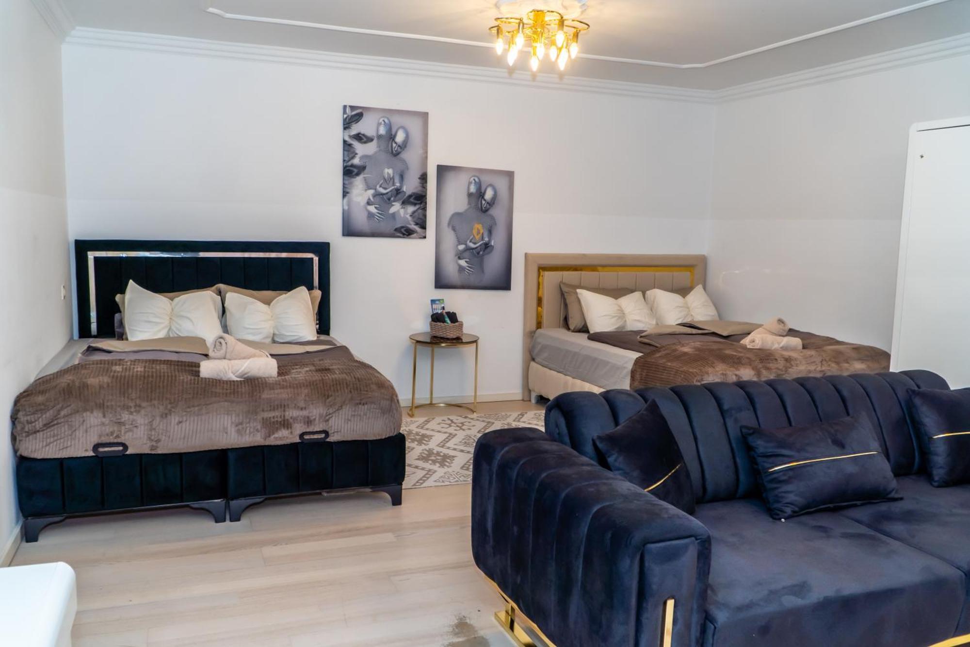 Spacious 5 Minutes To Wiener Stadthalle Apartment Wien