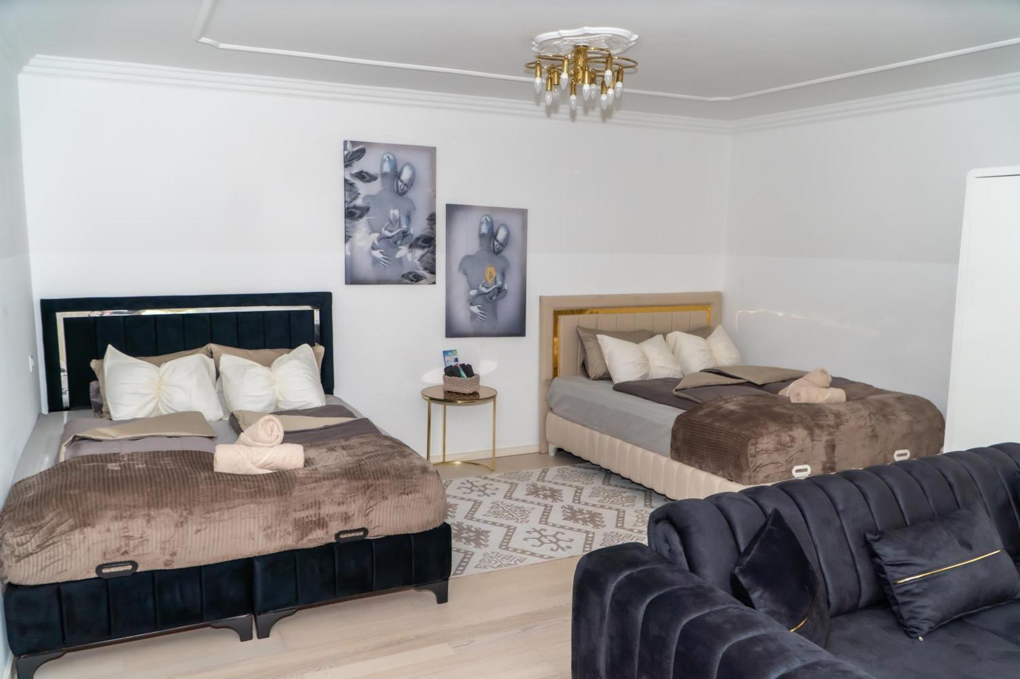 Spacious 5 Minutes To Wiener Stadthalle Apartment Wien