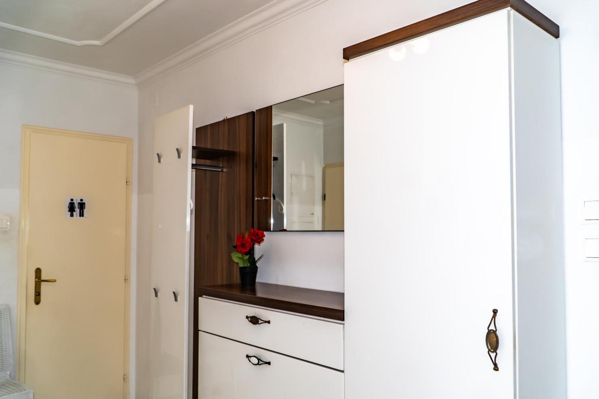 Apartment Spacious 5 Minutes To Wiener Stadthalle Wien